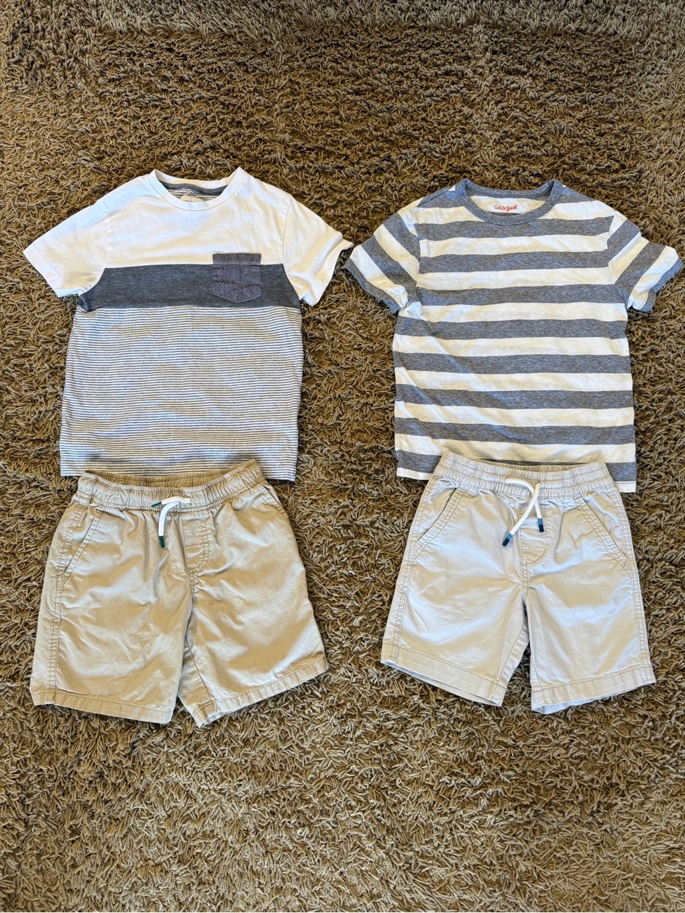 Denim & Flower Grey, White and Khaki Boys Tee & Shorts Set Size (6-7)